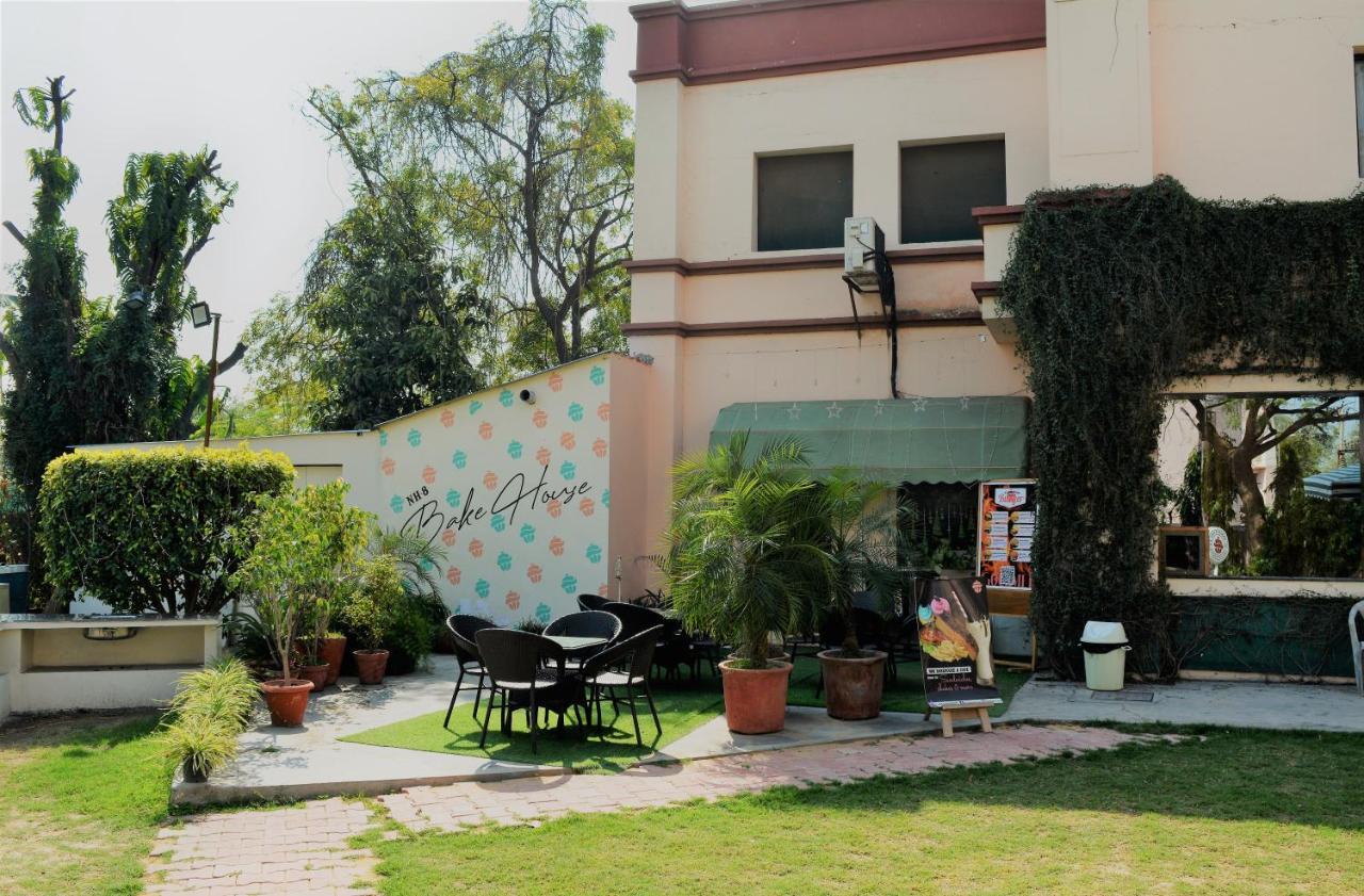 Bhiwadi R C Palace Hotel מראה חיצוני תמונה